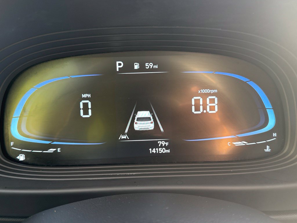 Used 2025 Hyundai Venue SEL FWD image 21