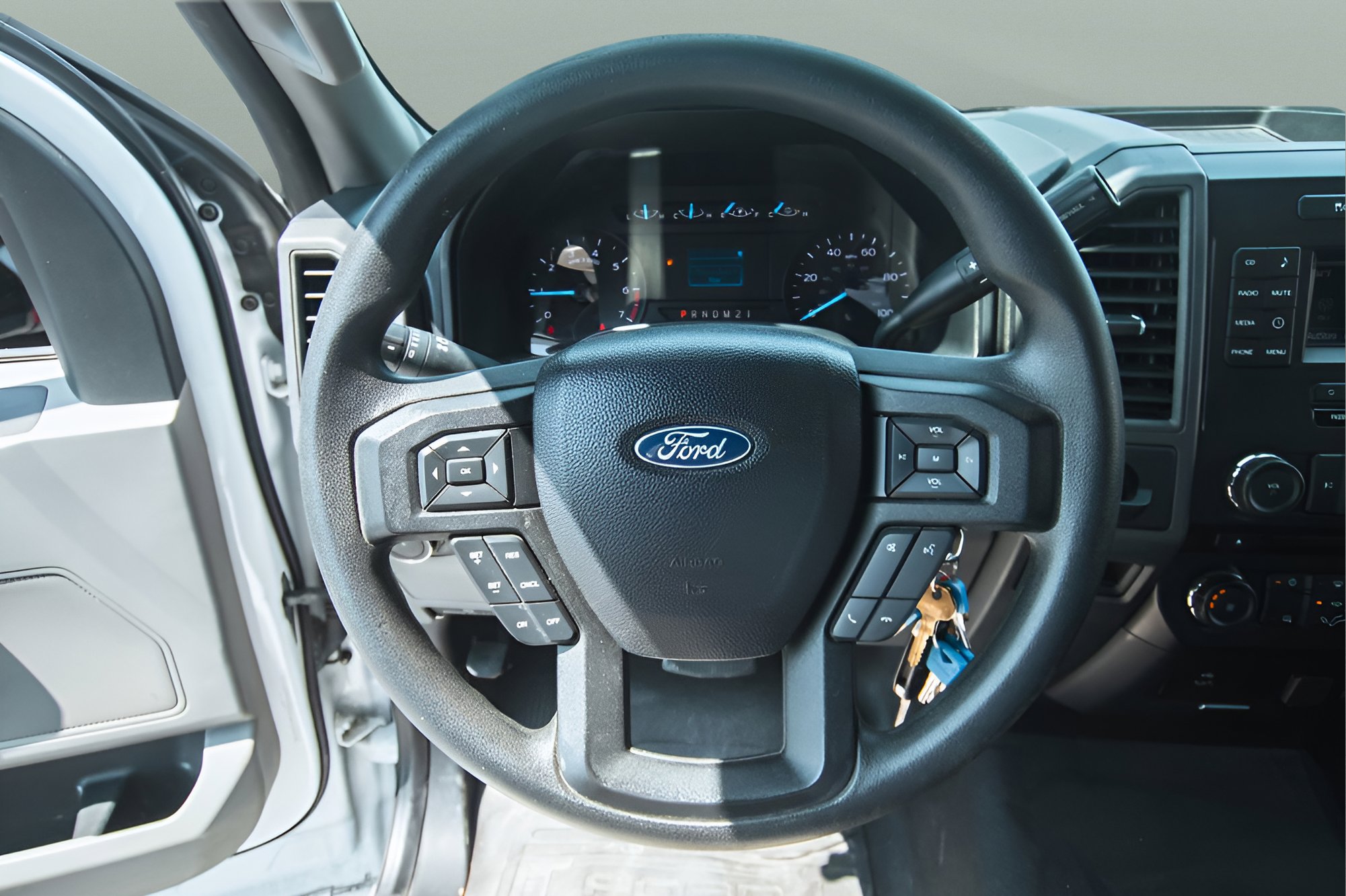 Used 2017 Ford F350 XL w/ Power Equipment Group RWD image 18