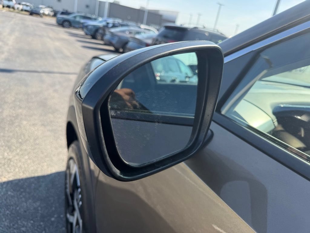 New 2026 Nissan Kicks SV w/ Cold Weather Package FWD image 9
