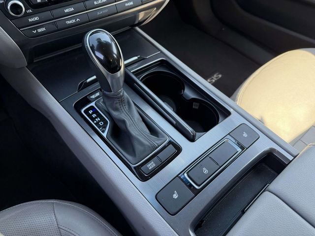 Used 2015 Hyundai Genesis 3.8 AWD/4WD image 19