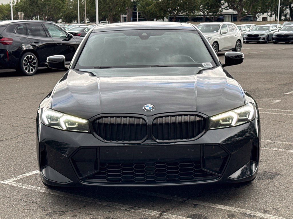 Used 2024 BMW 330i Sedan w/ M Sport Package RWD image 4