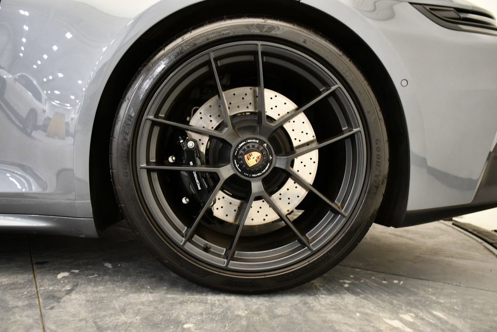 Used 2025 Porsche 911 Targa 4 GTS image 24