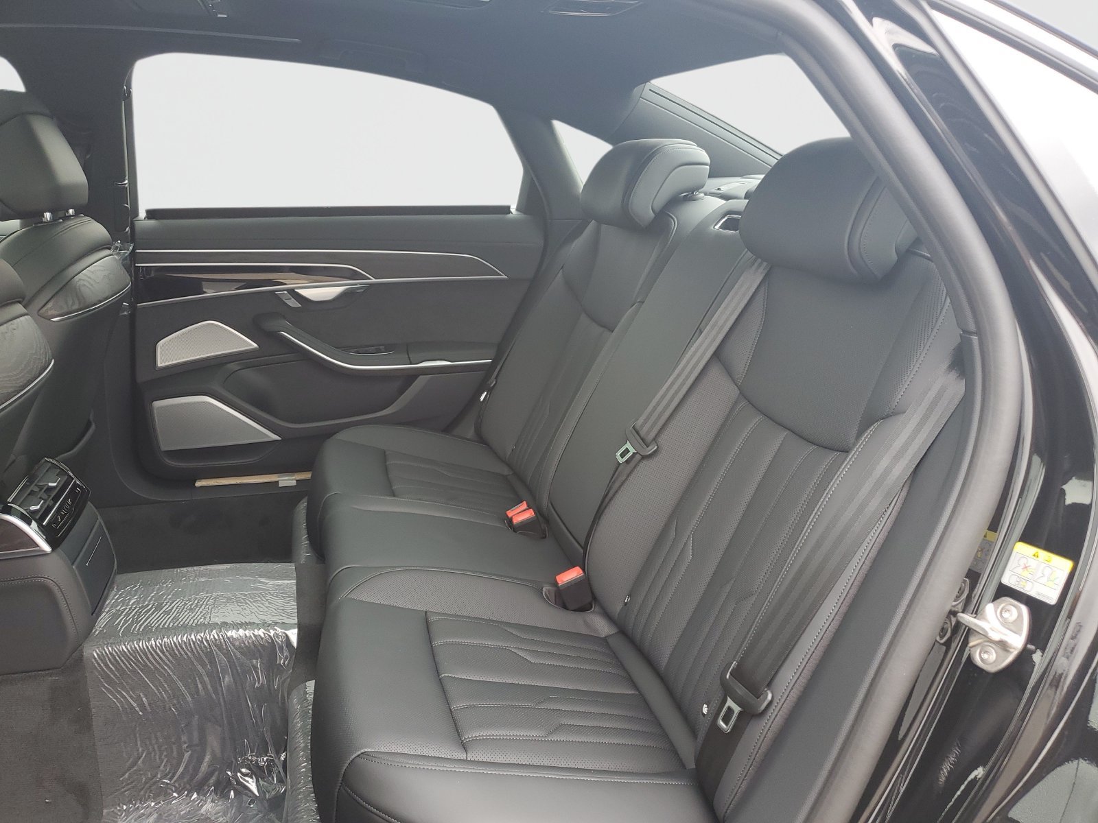 New 2026 Audi A8 L 3.0T AWD/4WD image 13