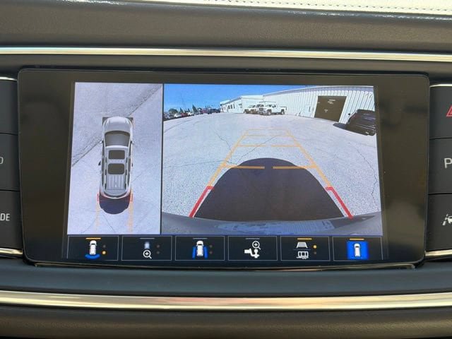 Used 2023 Buick Enclave Avenir w/ Avenir Technology Package AWD/4WD image 24