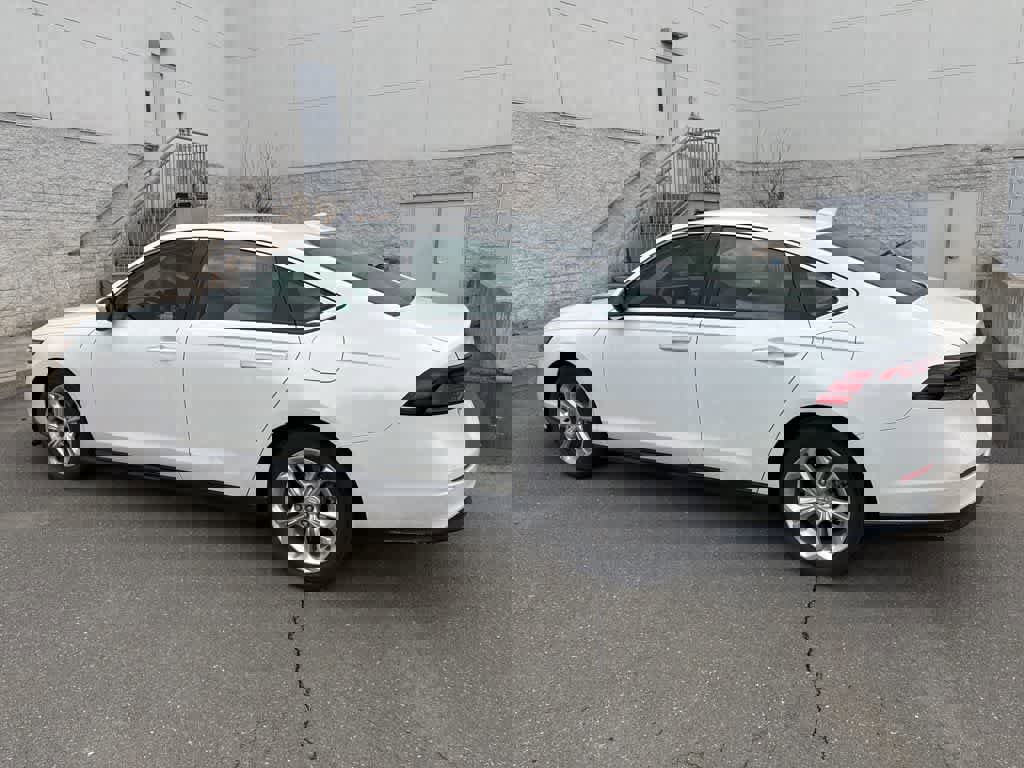 Certified 2023 Honda Accord LX image 16