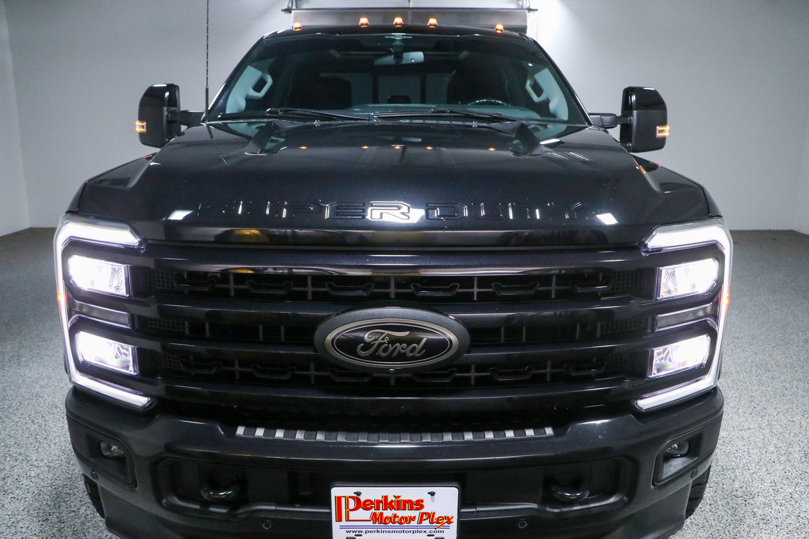 Used 2023 Ford F250 Lariat w/ Lariat Ultimate Package AWD/4WD image 4