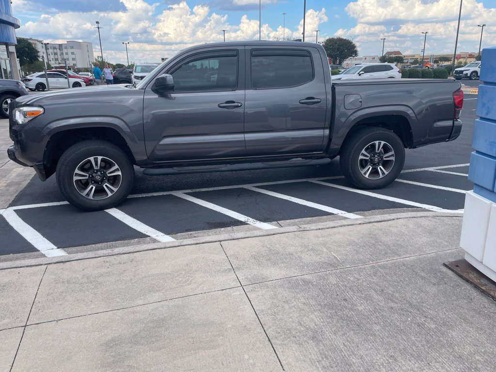 Used 2018 Toyota Tacoma SR w/ SR Convenience Package RWD image 1