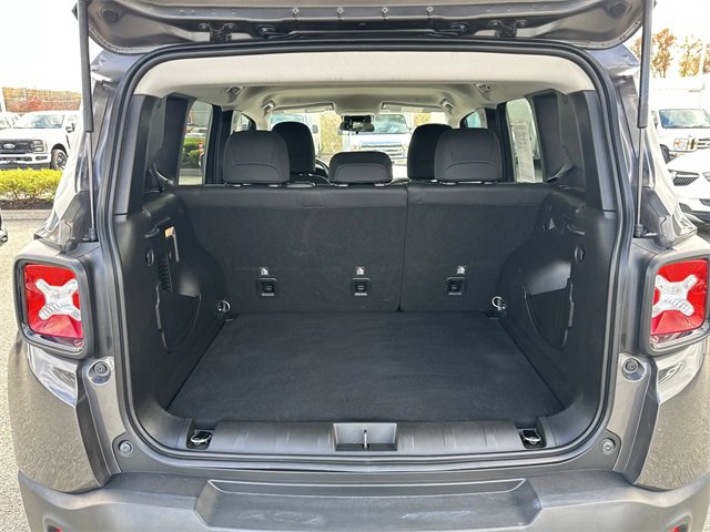 Used 2020 Jeep Renegade Latitude image 41