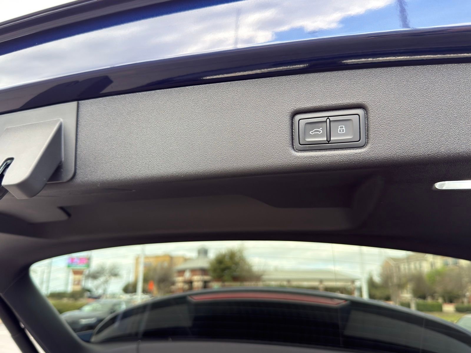 Certified 2025 Audi Q5 Premium Plus w/ Premium Plus image 9