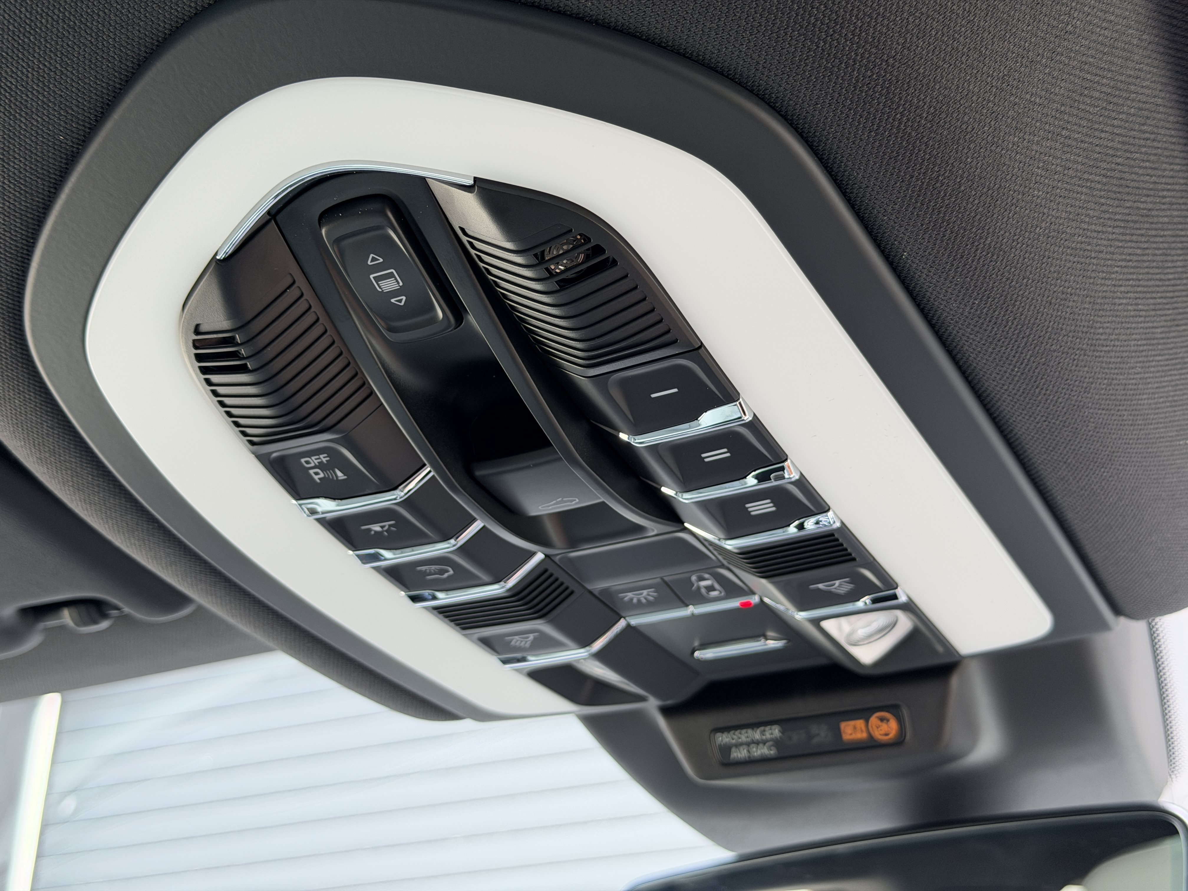 New 2026 Porsche Macan S AWD/4WD image 25