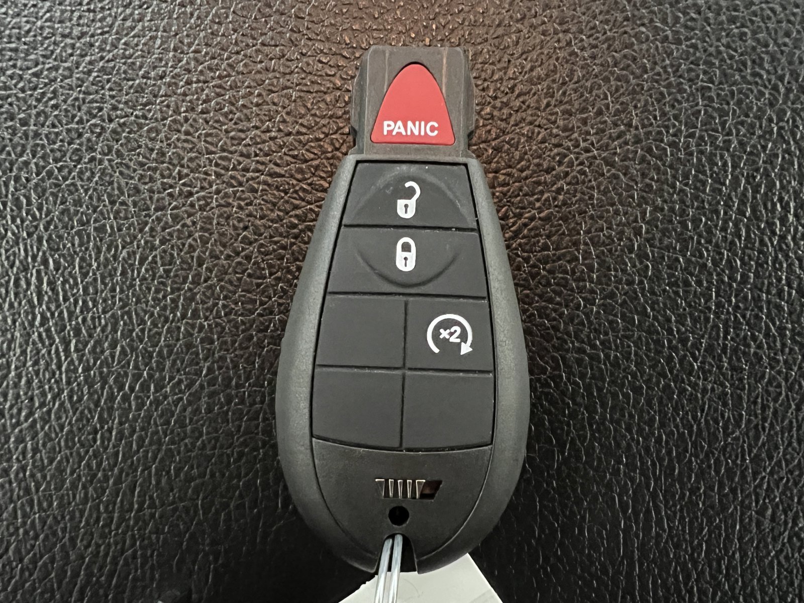 Used 2021 RAM 1500 Classic SLT RWD image 30