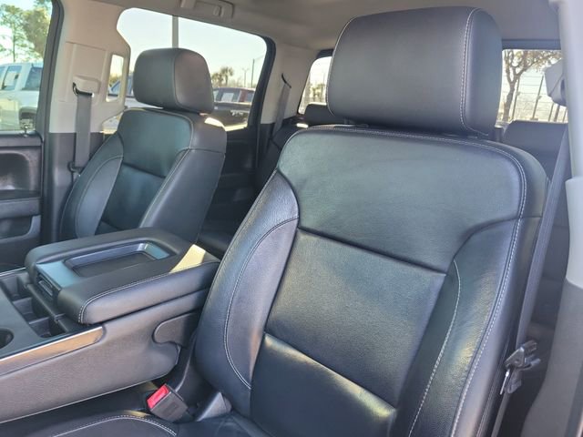 Used 2018 Chevrolet Silverado 1500 LT w/ All Star Edition image 15