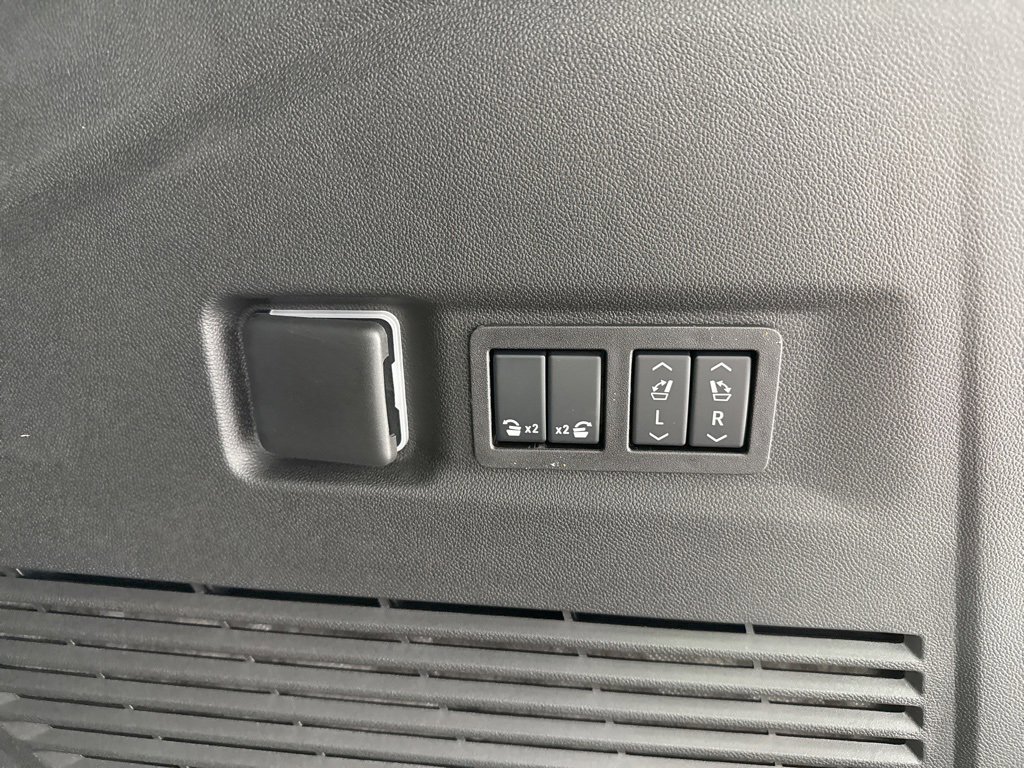 New 2026 Chevrolet Suburban Premier w/ Sun And Tow Package image 17