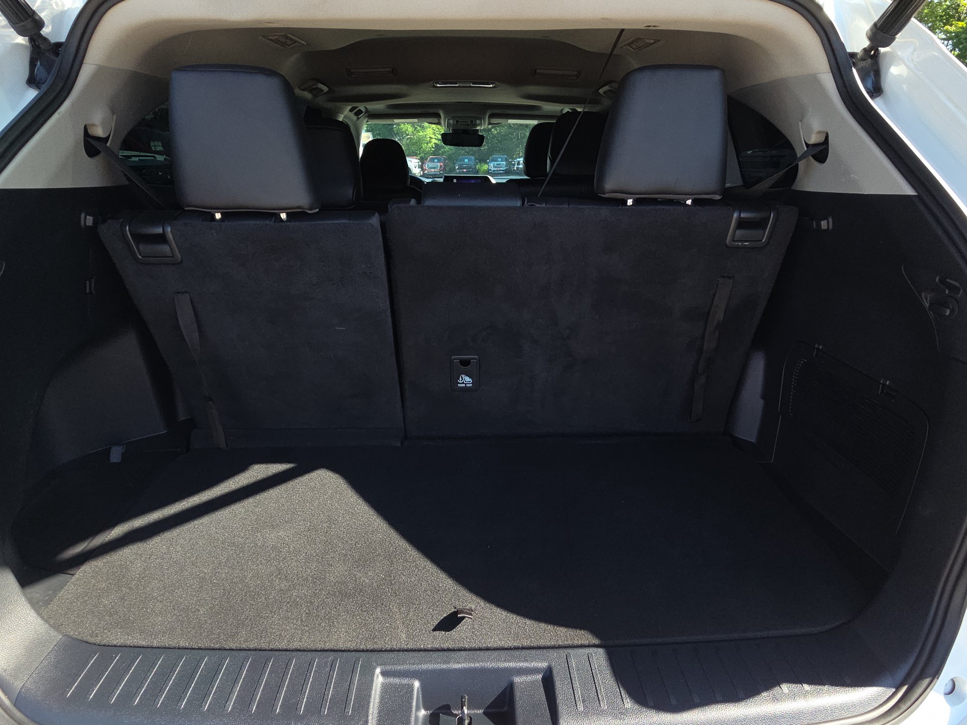 Used 2023 Toyota Highlander XLE AWD/4WD image 34