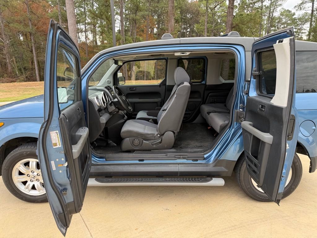 Used 2008 Honda Element EX image 16