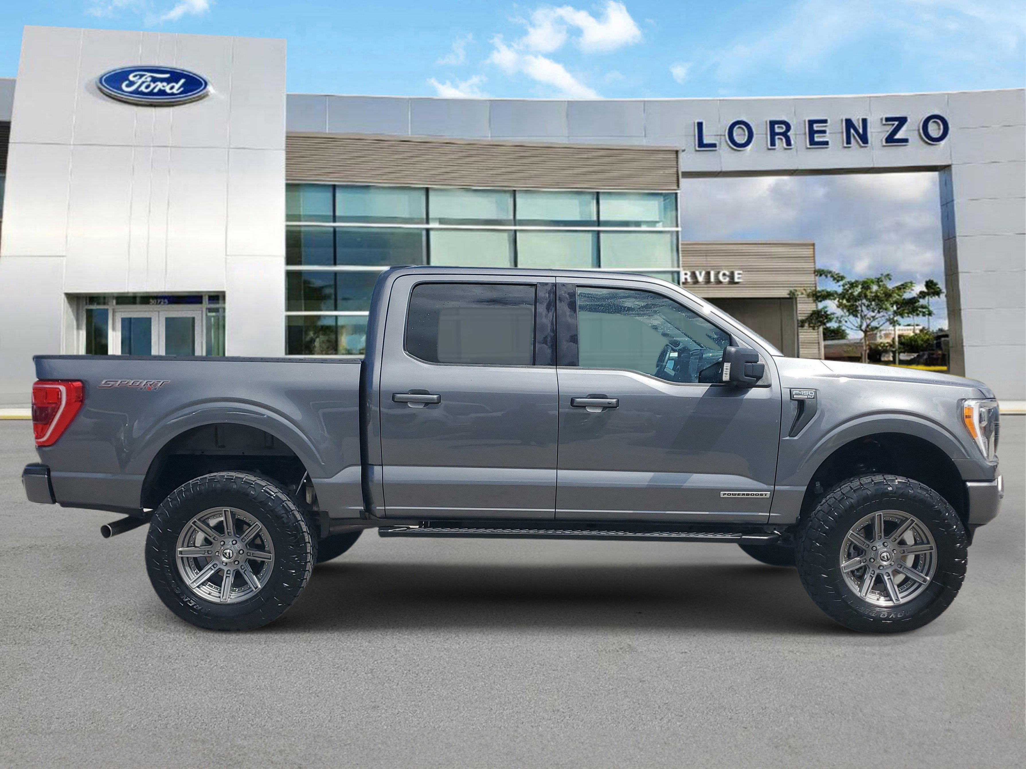 Used 2023 Ford F150 XLT w/ Equipment Group 302A High image 4