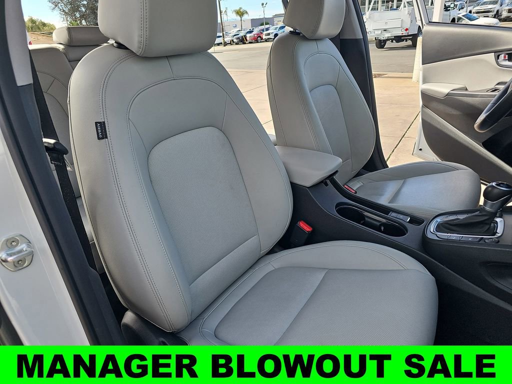 Used 2022 Hyundai Kona Limited image 10