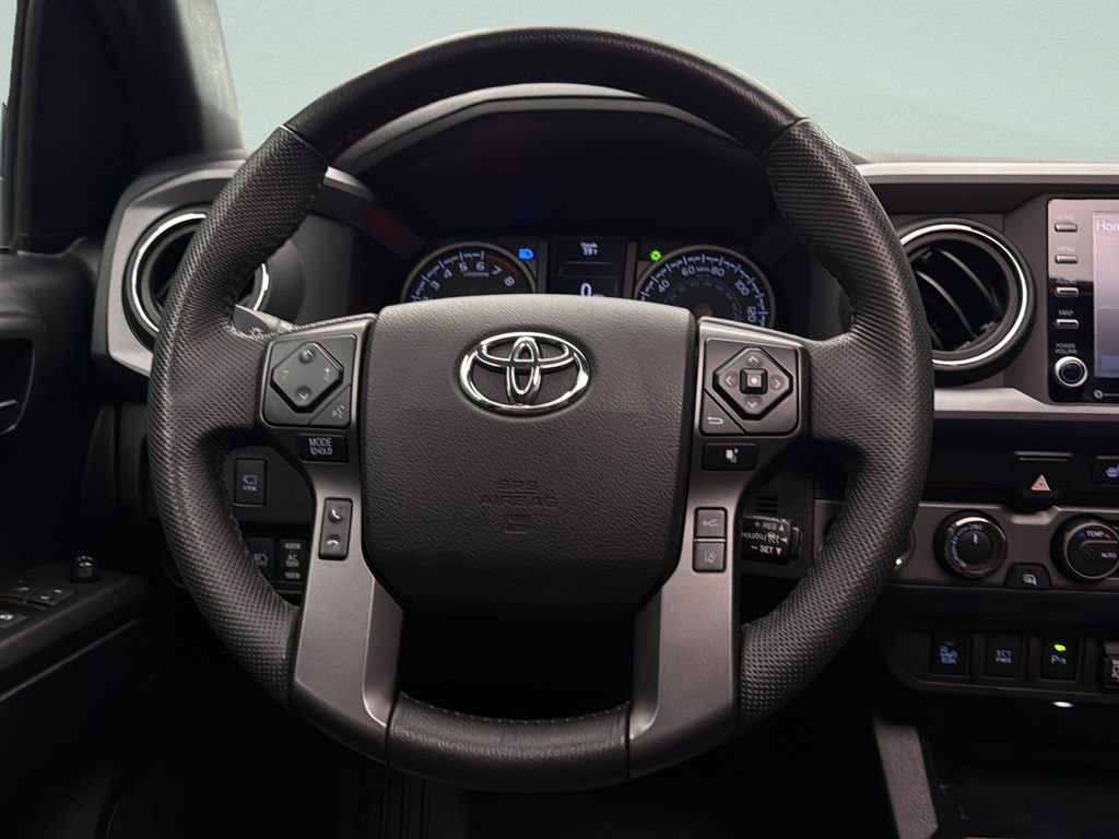Used 2022 Toyota Tacoma TRD Off-Road w/ TRD Premium Off Road Package AWD/4WD image 19