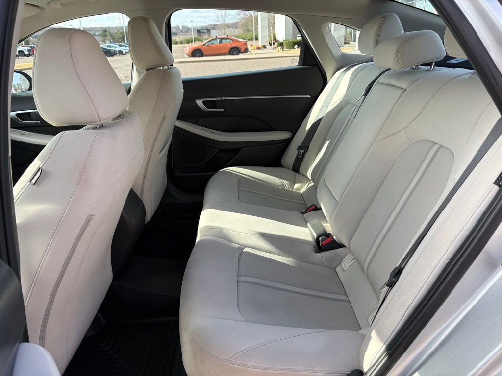 Used 2025 Hyundai Sonata SEL FWD image 11