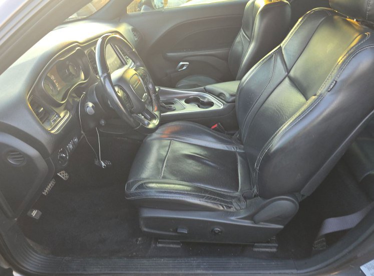 Used 2018 Dodge Challenger SXT Plus RWD image 5