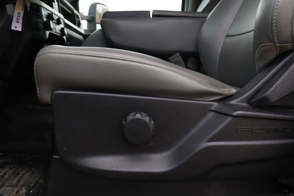 Used 2024 Ford F550 4x4 Crew Cab Super Duty image 36