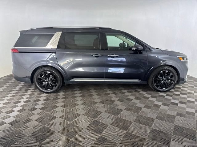 Used 2023 Kia Carnival SX Prestige FWD image 5