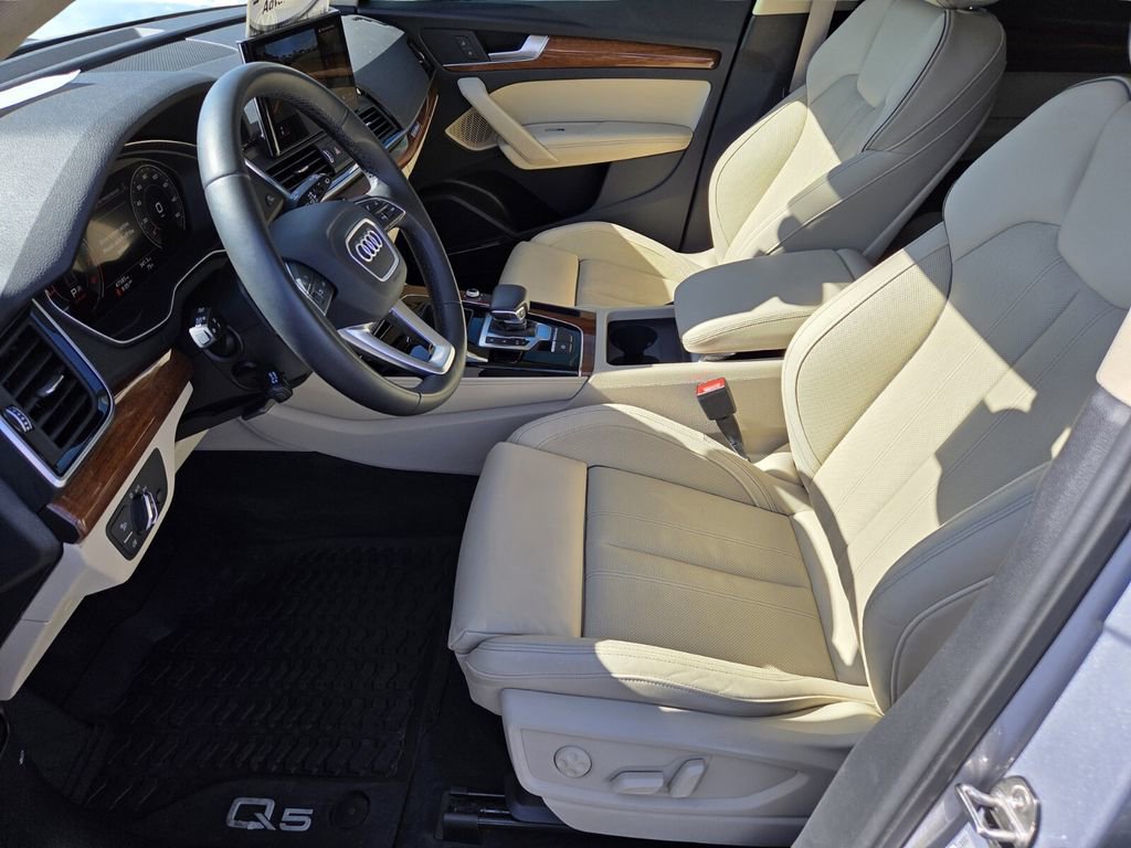 Used 2023 Audi Q5 2.0T Premium Plus w/ Premium Plus Package image 6