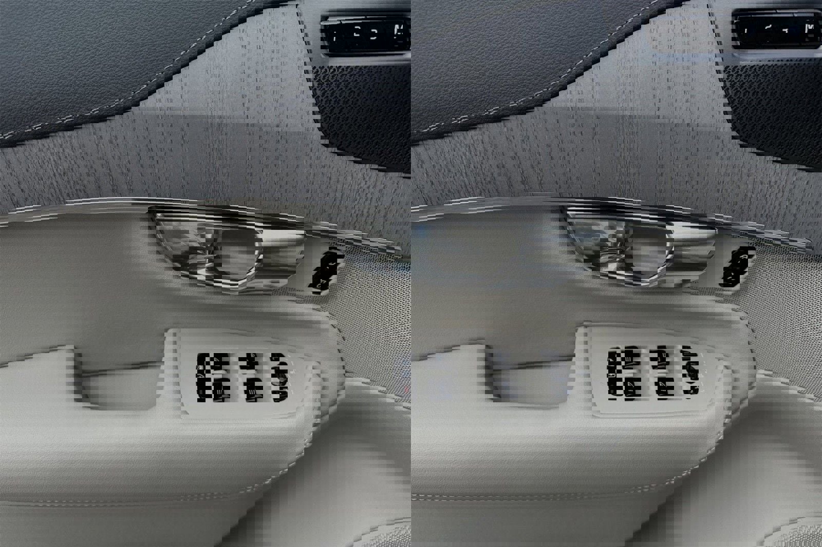 Certified 2025 Volvo XC90 B6 Ultra w/ Protection Package Premier image 12