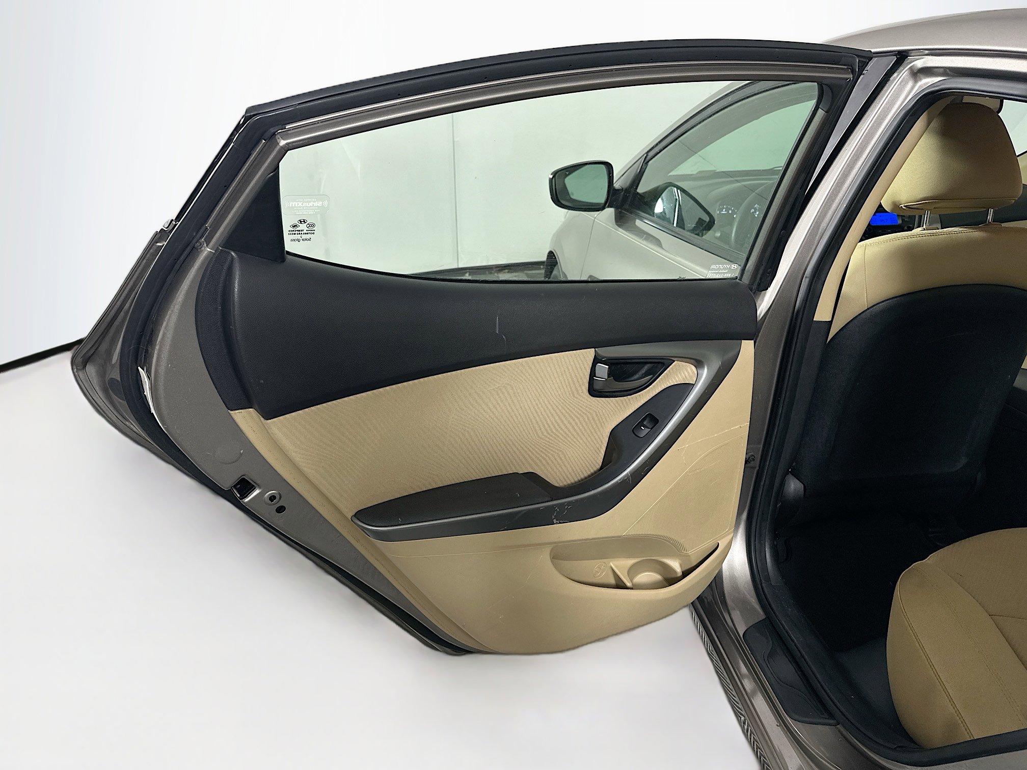 Used 2013 Hyundai Elantra GLS w/ Preferred Pkg image 24