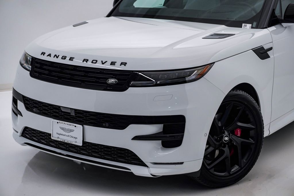 Used 2024 Land Rover Range Rover Sport Dynamic SE AWD/4WD image 4