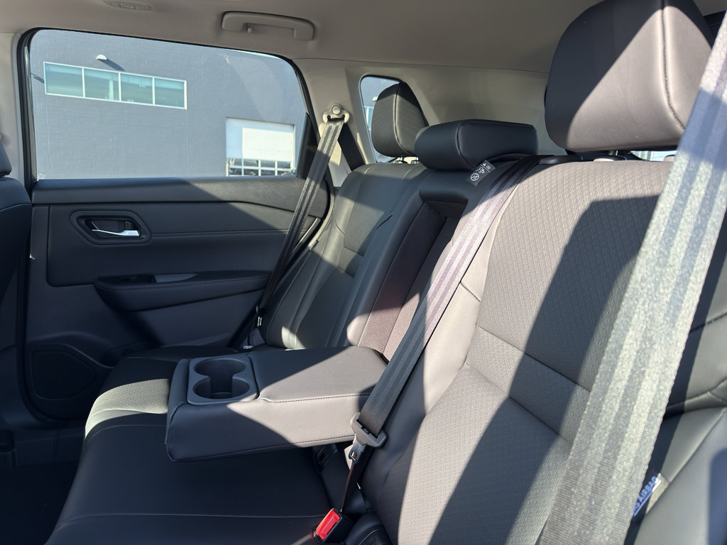 New 2026 Nissan Rogue SV AWD/4WD image 34