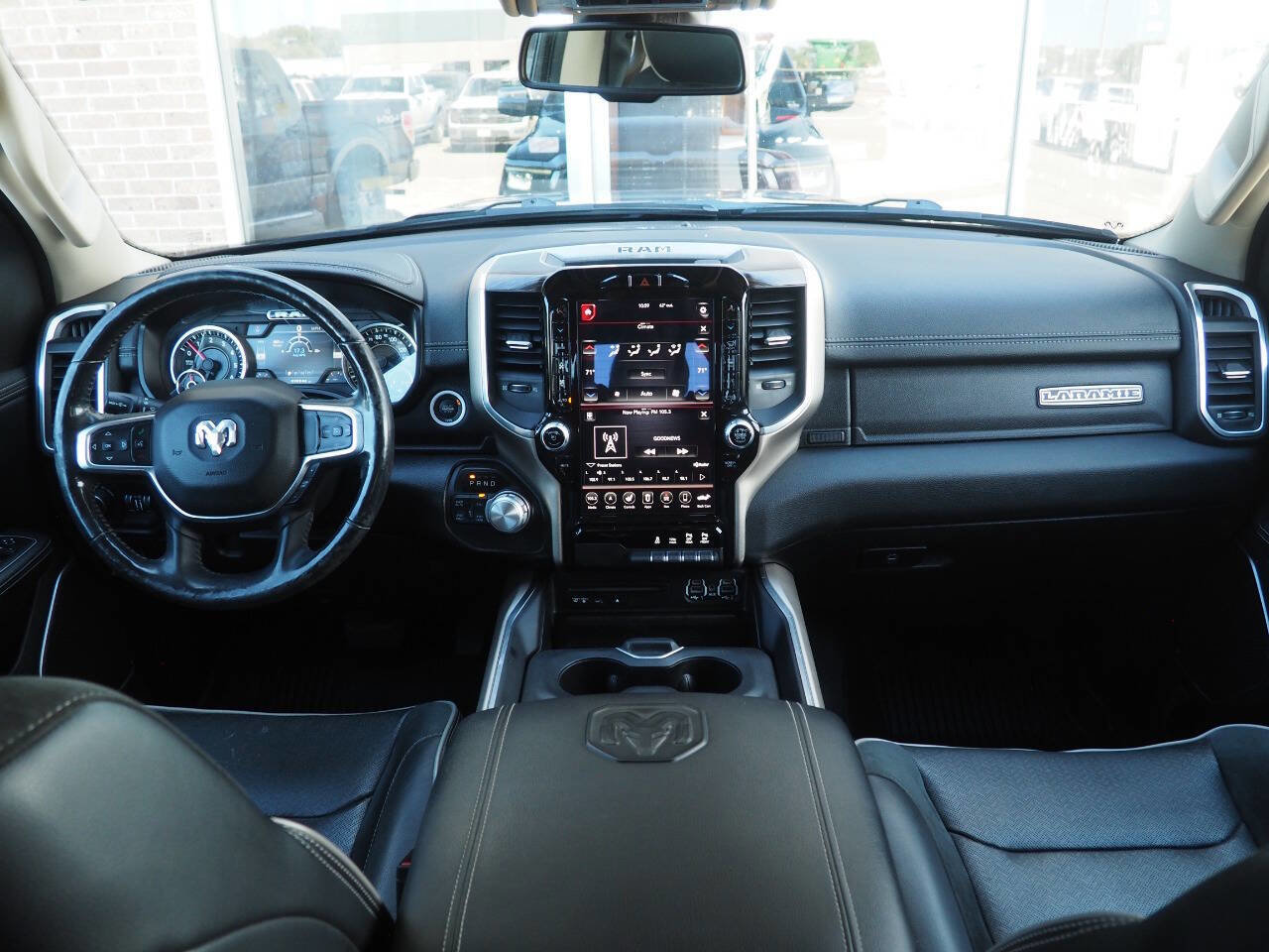 Used 2019 RAM 1500 Laramie image 17