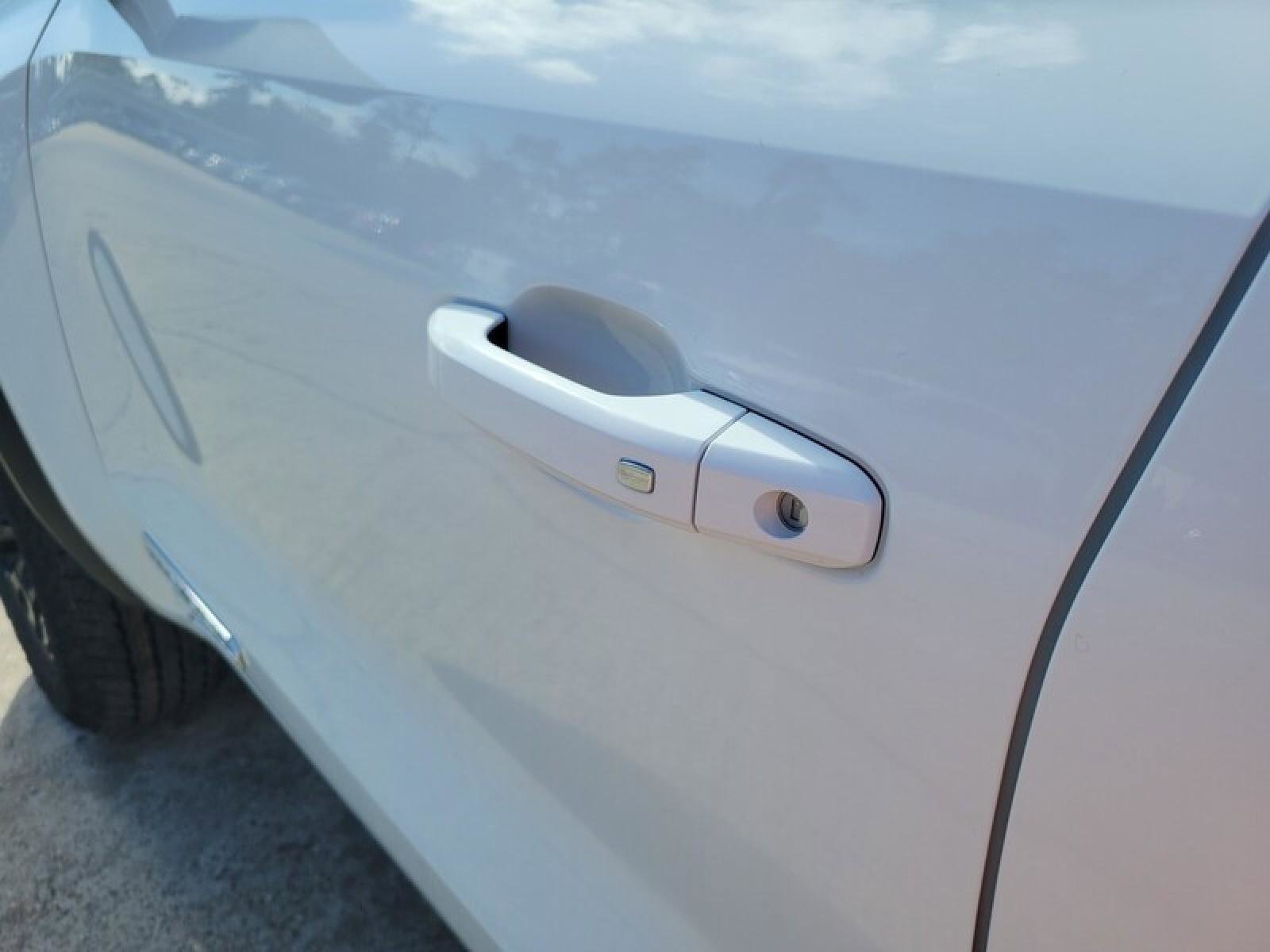 New 2026 GMC Canyon Elevation image 9