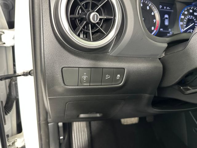 Certified 2023 Hyundai Kona SE image 19