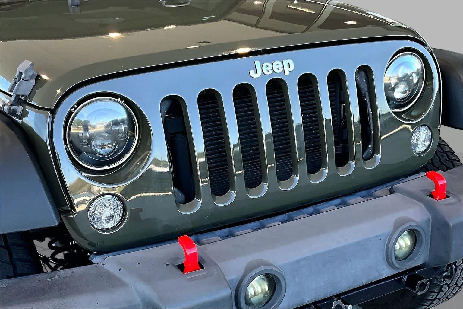 Used 2015 Jeep Wrangler Sport w/ Quick Order Package 24S AWD/4WD image 29