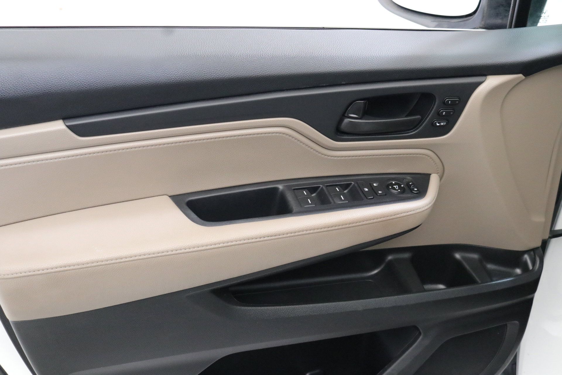 Used 2023 Honda Odyssey EX-L image 19