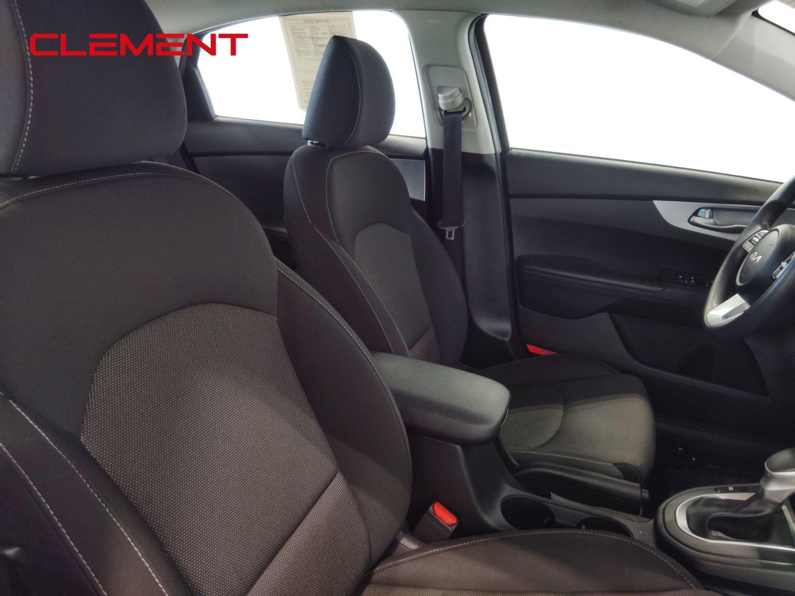 Used 2022 Kia Forte LXS image 32