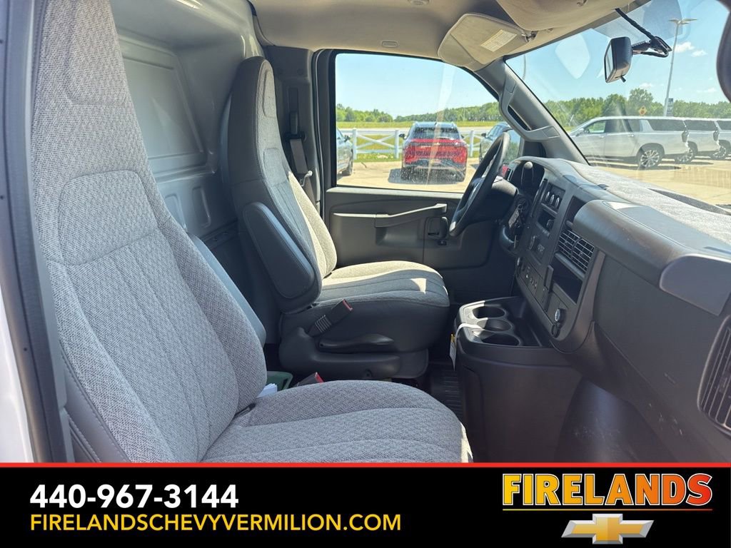 New 2025 Chevrolet Express 2500 Work Van w/ Driver Convenience Package image 2