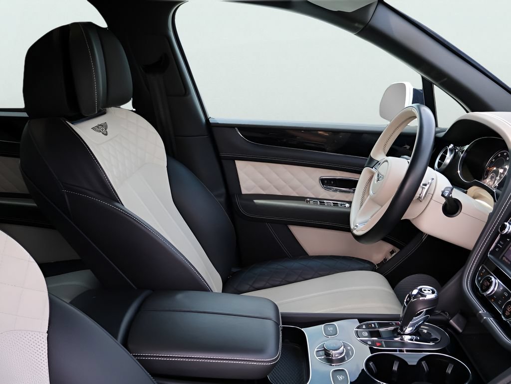 Used 2018 Bentley Bentayga AWD/4WD image 9