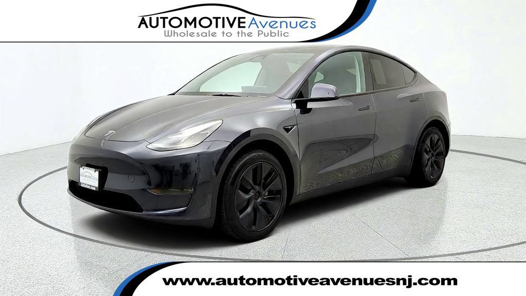 Used 2025 Tesla Model Y Long Range