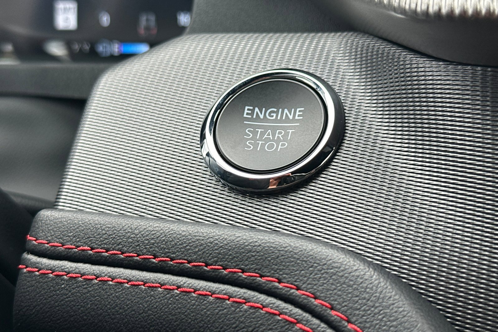 Used 2025 Ford Explorer ST-Line image 24