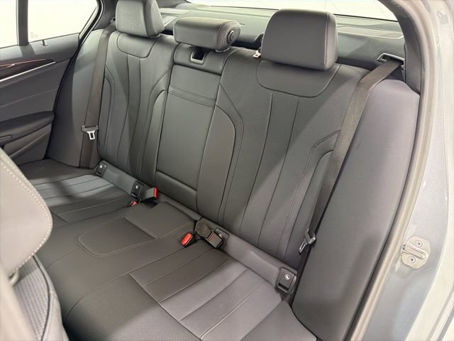 Certified 2023 BMW 530i xDrive w/ Premium Package image 16