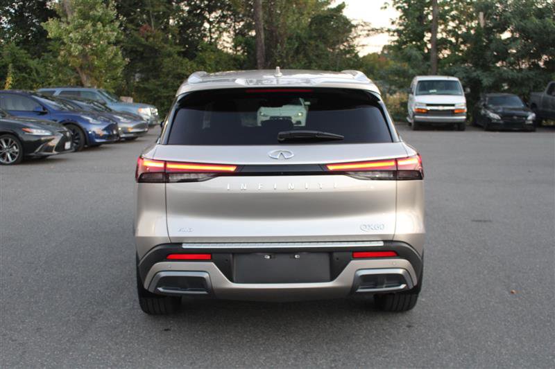 Used 2023 INFINITI QX60 Sensory w/ Vision Package image 7