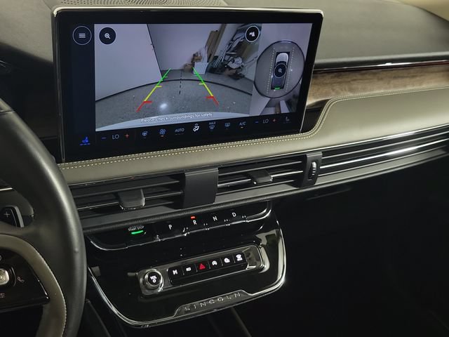 Used 2025 Lincoln Corsair Reserve FWD image 28