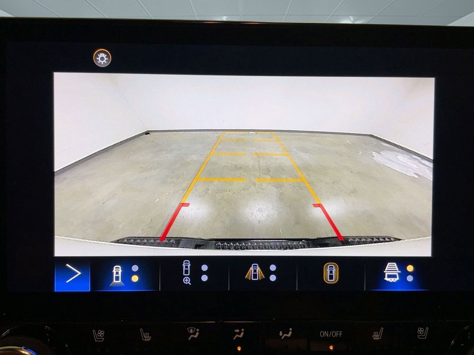 Certified 2023 Chevrolet Colorado ZR2 w/ ZR2 Convenience Package III image 26