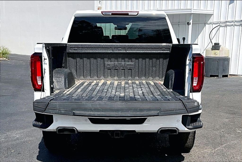 Used 2025 GMC Sierra 1500 AT4 AWD/4WD image 7