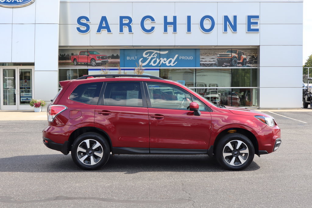 Used 2017 Subaru Forester 2.5i Premium w/ Protection Package #1 AWD/4WD image 2