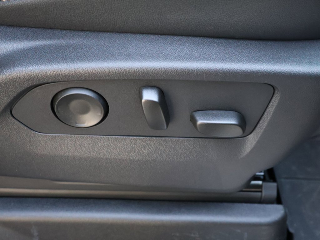 New 2025 Chevrolet Suburban High Country image 45