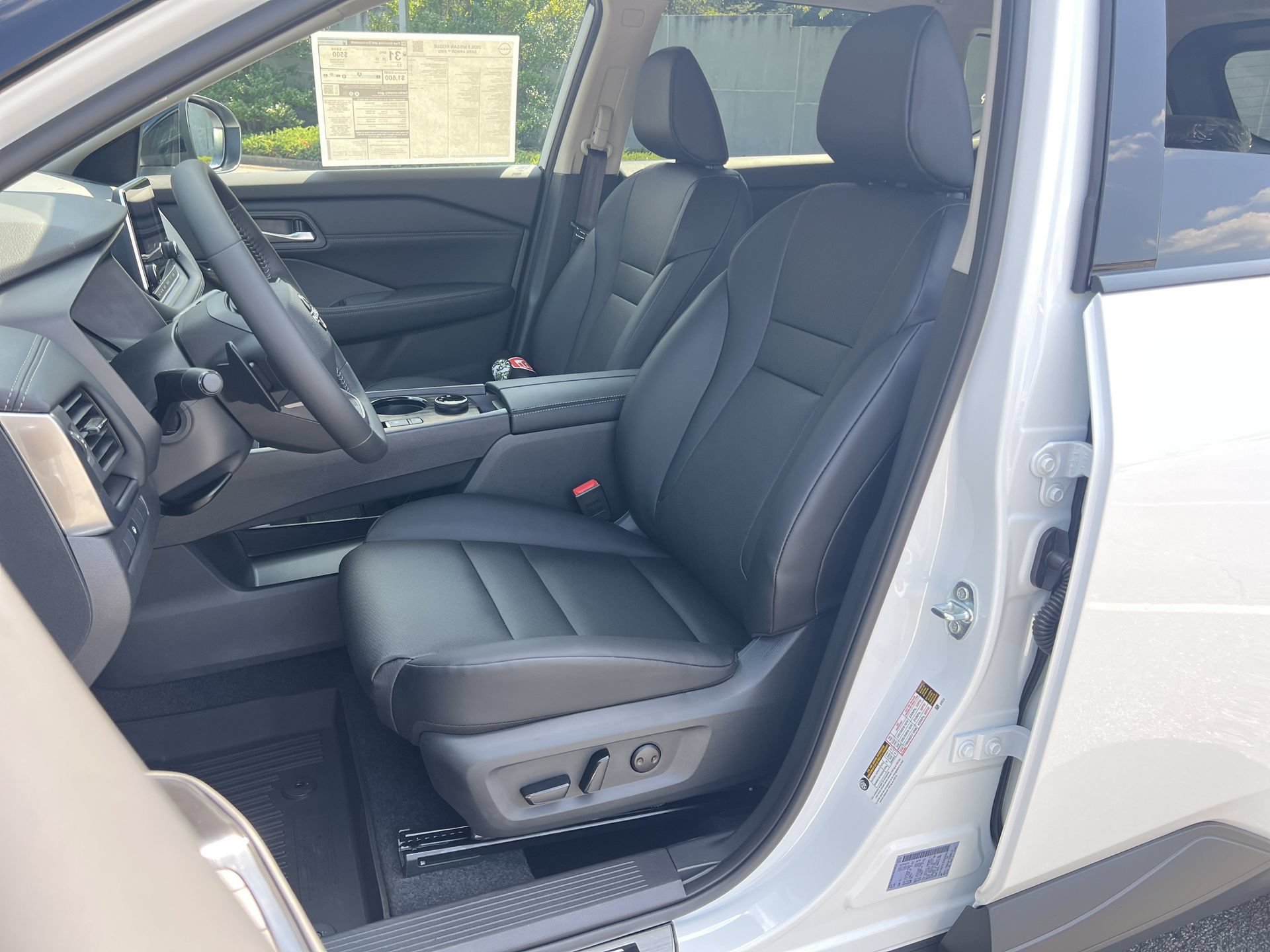 New 2026 Nissan Rogue Dark Armor AWD/4WD image 16