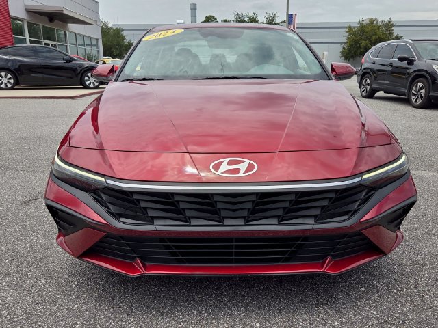 Used 2024 Hyundai Elantra SEL FWD image 8